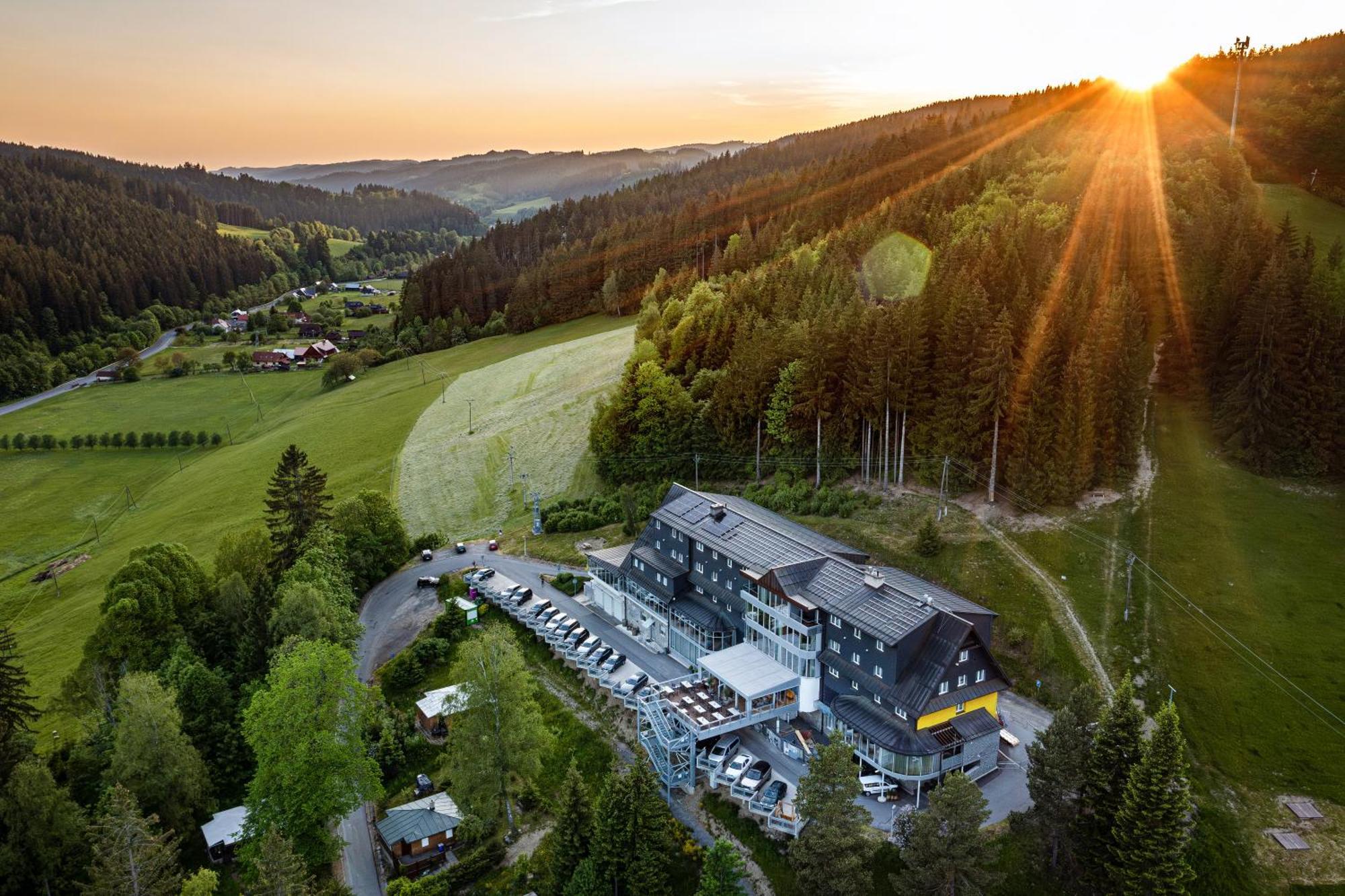 Spa Hotel Lanterna Velke Karlovice Exterior photo
